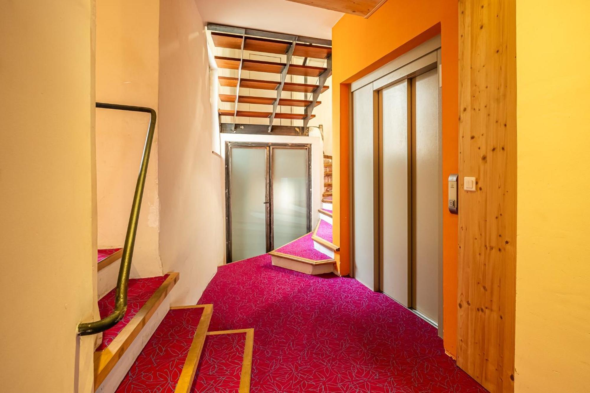 Le Couvent Des Ursulines - Penthouse Climatise Piscine Narbonne