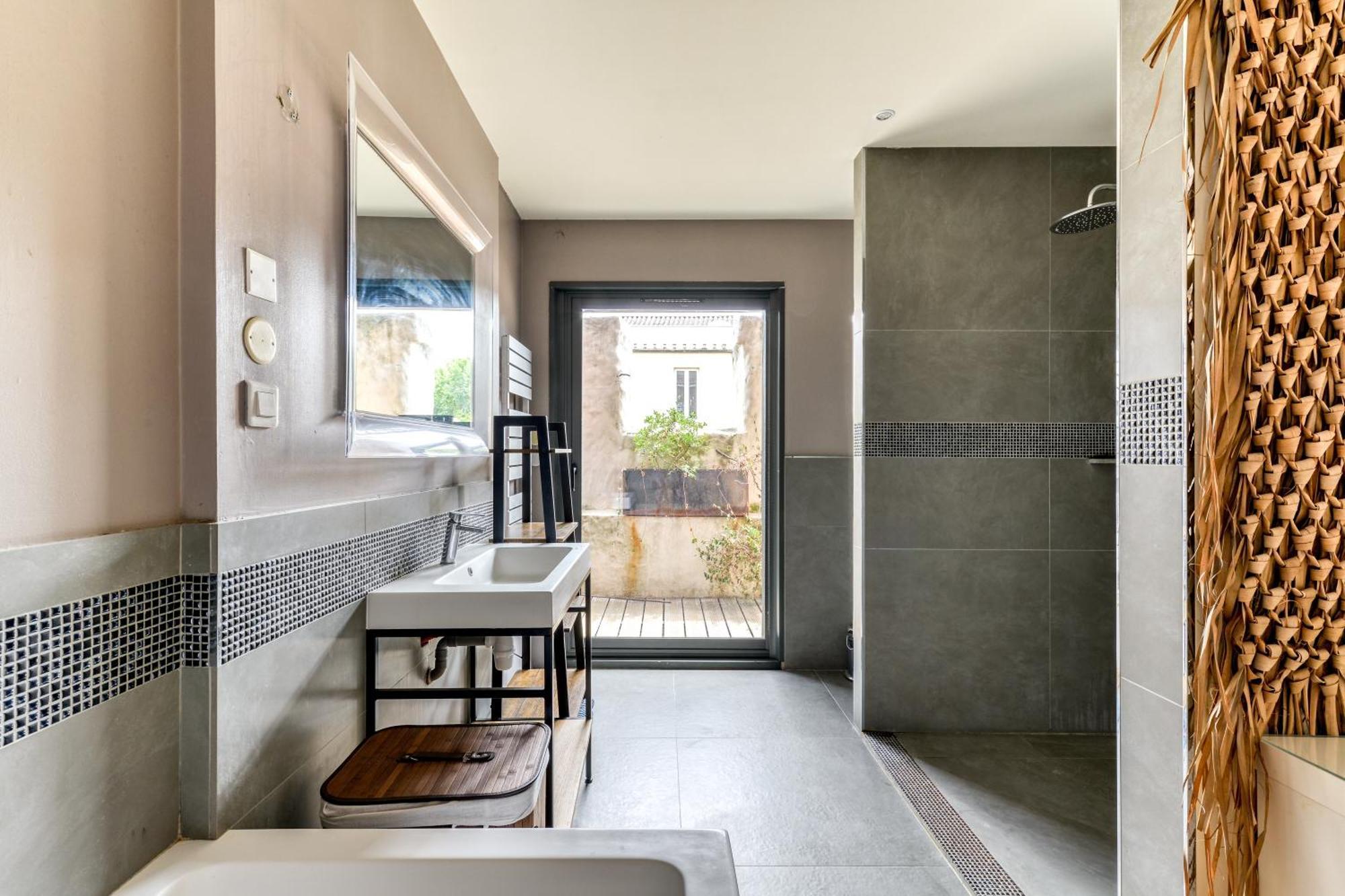 Le Couvent Des Ursulines - Penthouse Climatise Piscine Narbonne